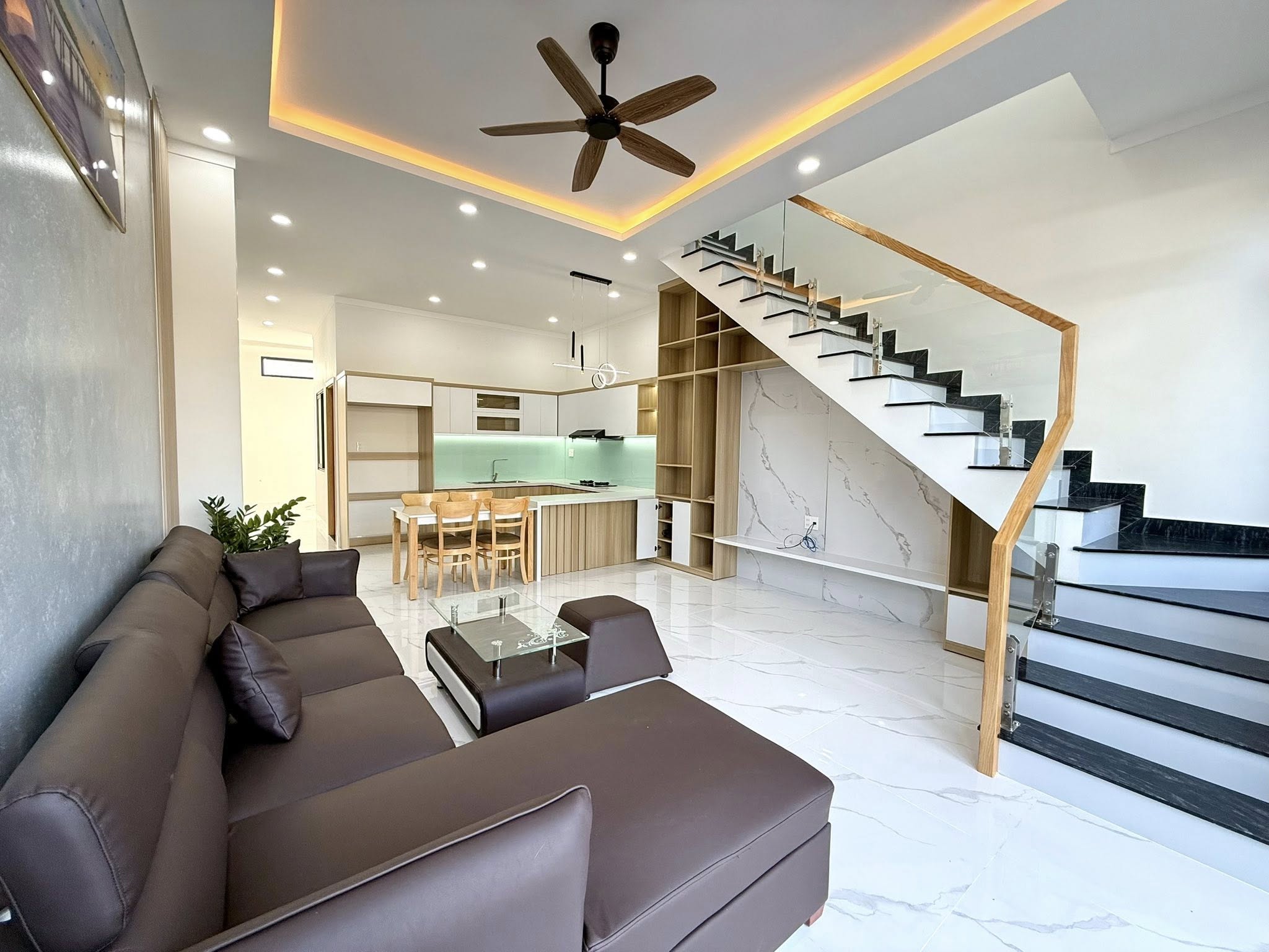 NHÀ PHỐ MỚI XÂY -TÂN VẠN -MỸ PHƯỚC – PHƯỜNG ĐỊNH HOÀ-TP THỦ DẦU MỘT