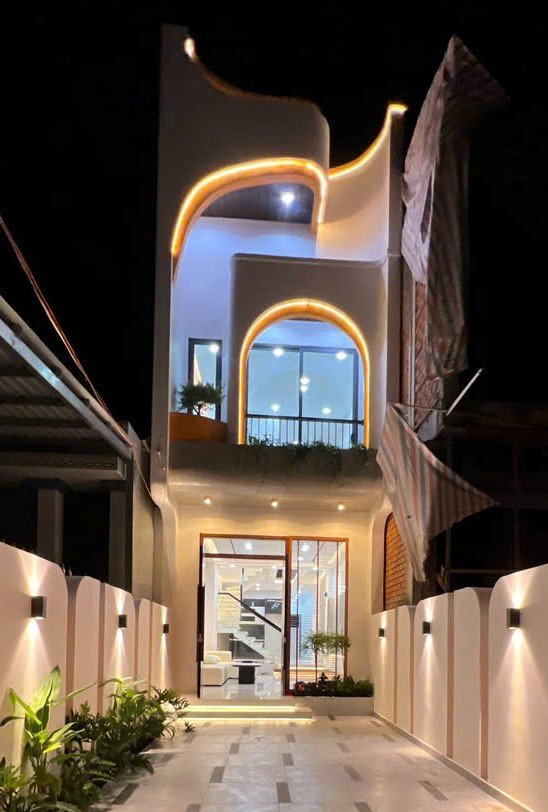 Nhà mới xây 1 trệt 1 lầu ngay vòng xoay Định Hoà – Tp Thủ Dầu Một