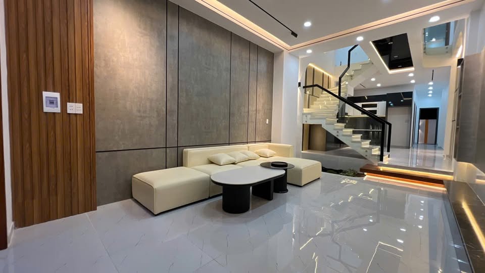 Nhà mới xây 1 trệt 1 lầu ngay vòng xoay Định Hoà – Tp Thủ Dầu Một