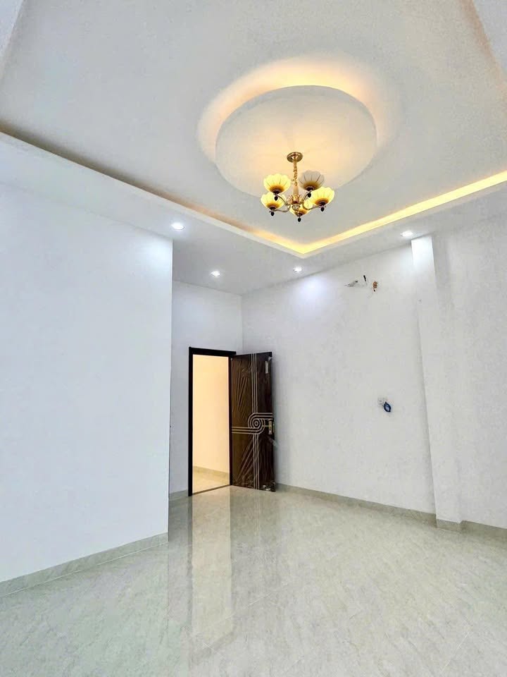 Nhà mới xây 1 trệt 1 lầu ngay vòng xoay Định Hoà – Tp Thủ Dầu Một